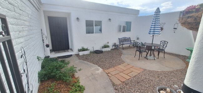 property at 309 N Flynn Jans Ct