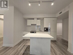 121-121 St Patrick St in Toronto, ON - Building Photo - Building Photo