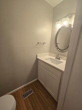 6310 Montrose Rd in Rockville, MD - Building Photo - Building Photo