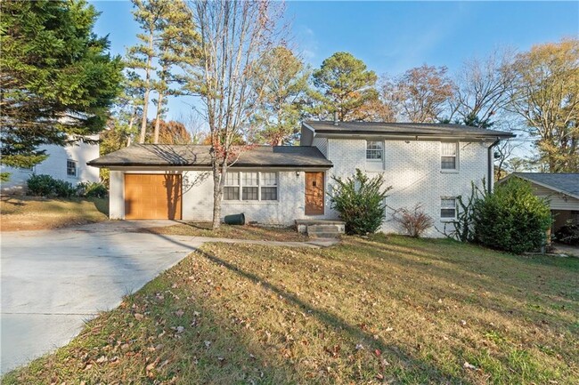 property at 2931 Appling Dr