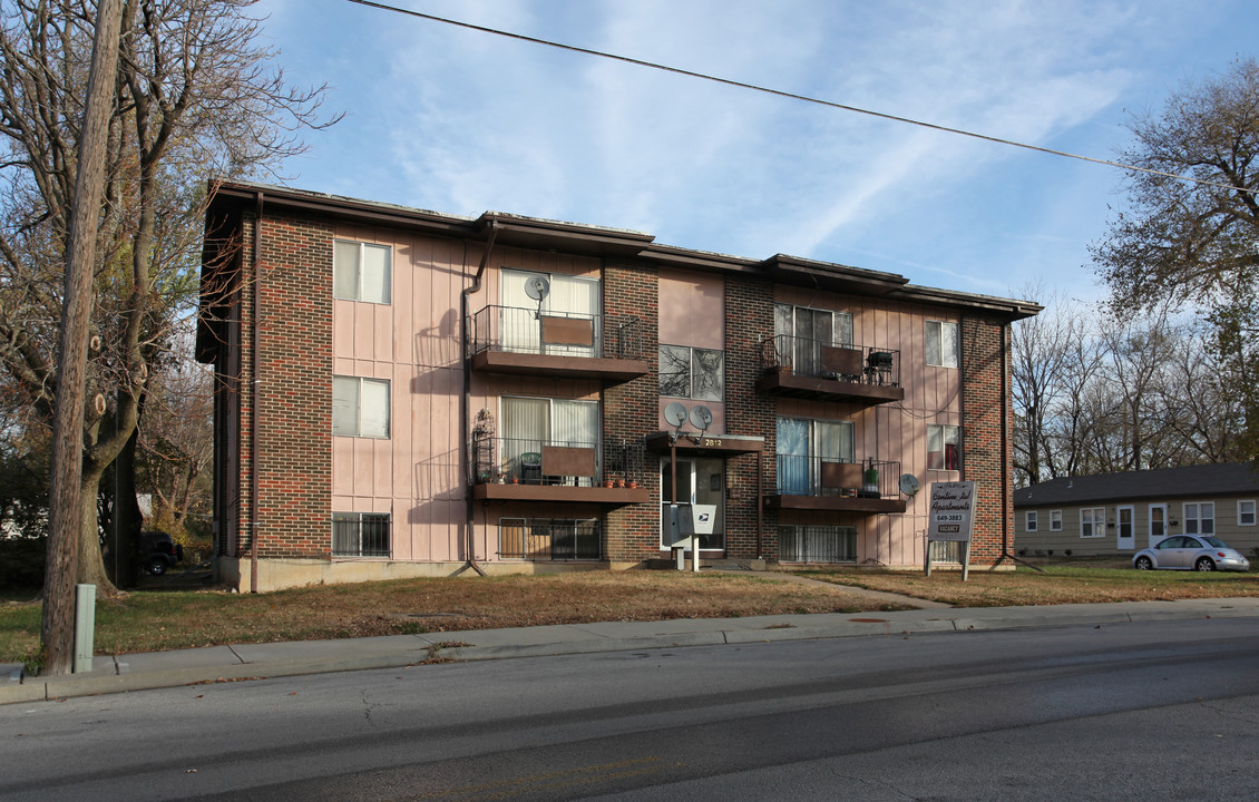 KCK Apartments in Kansas City, KS - Building Photo