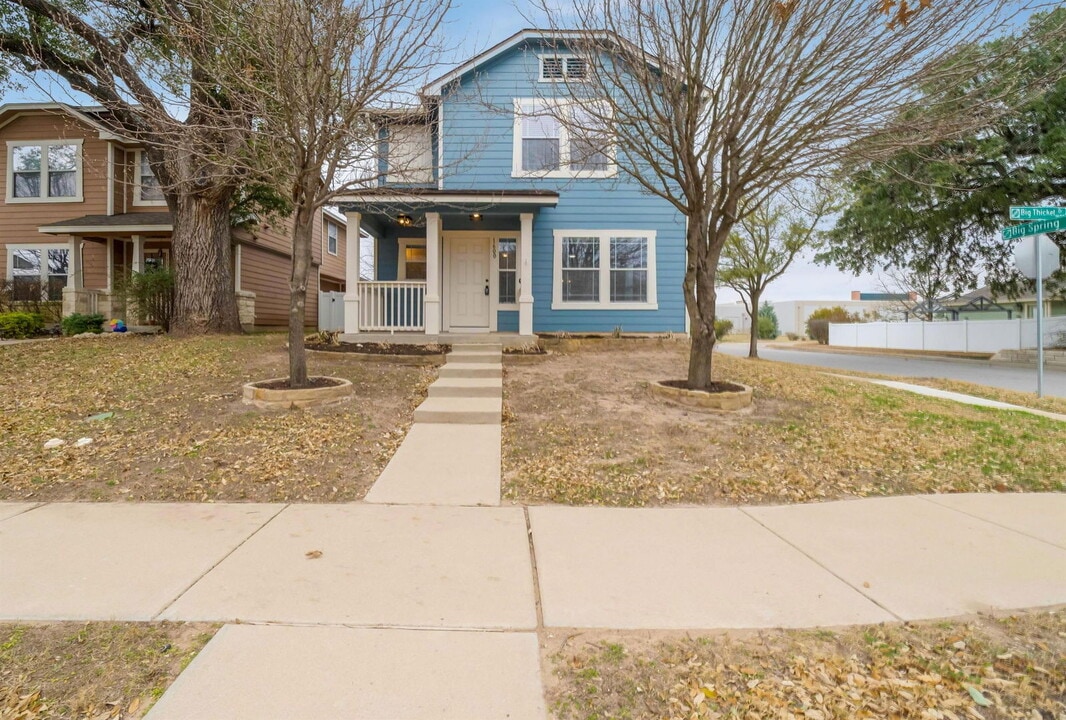 1600 Big Thicket Dr in Cedar Park, TX - Building Photo