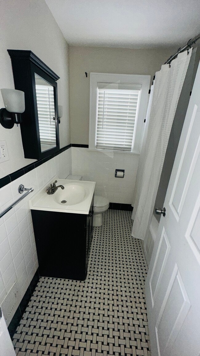 19 Elmhurst Ave in Albany, NY - Building Photo - Building Photo