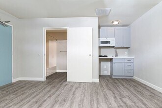 1790 Lavista Rd in Atlanta, GA - Building Photo - Building Photo