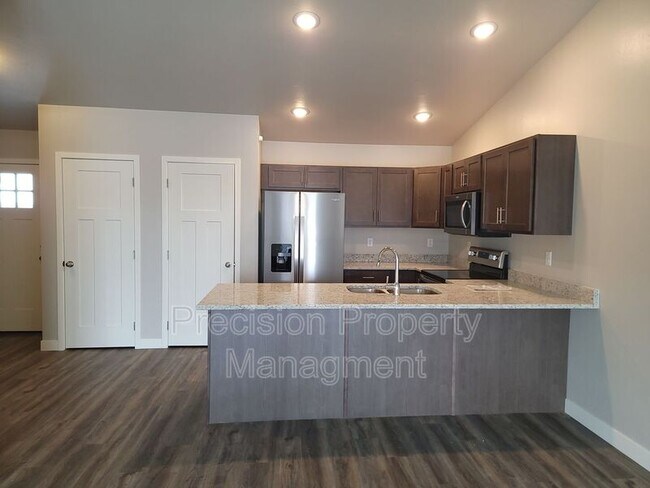 202 McGriff Wy in Box Elder, SD - Building Photo - Building Photo