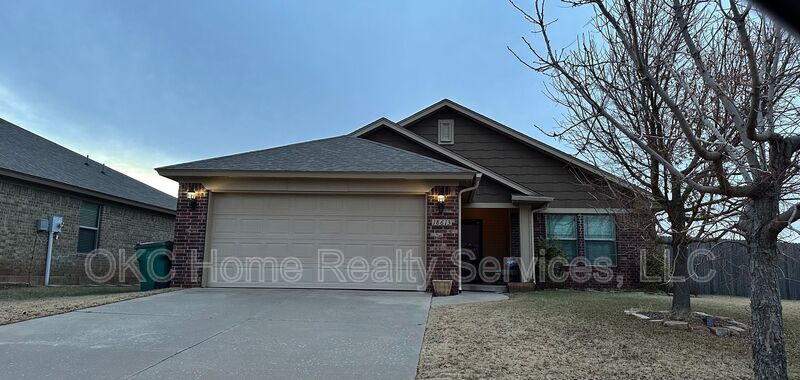 18613 Ochoa Dr in Edmond, OK - Building Photo