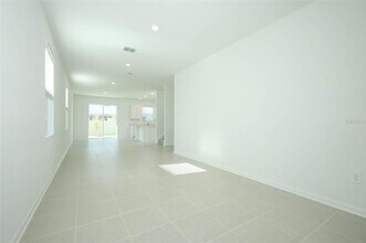 2618 Skyline Lp in Kissimmee, FL - Building Photo - Building Photo