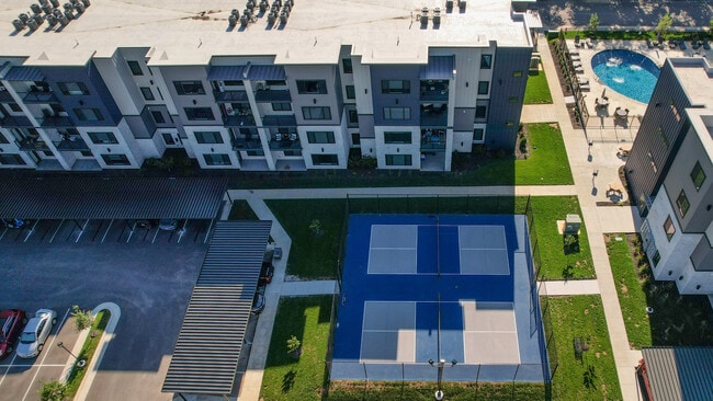 Silverleaf Apartments in Springfield, MO - Foto de edificio - Building Photo