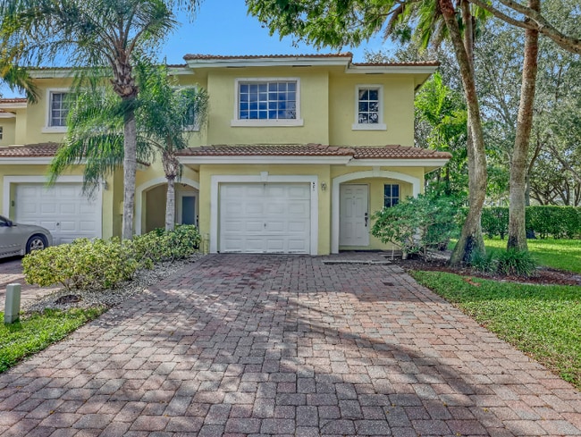 681 Imperial Lake Rd in West Palm Beach, FL - Building Photo - Building Photo