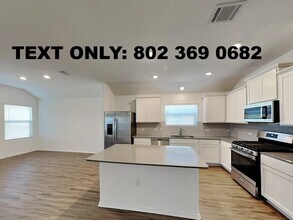 10529 Steinbeck Dr in Austin, TX - Building Photo - Building Photo