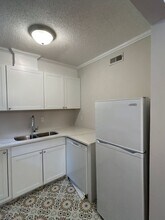 926 Hollywood St in Charlotte, NC - Foto de edificio - Building Photo