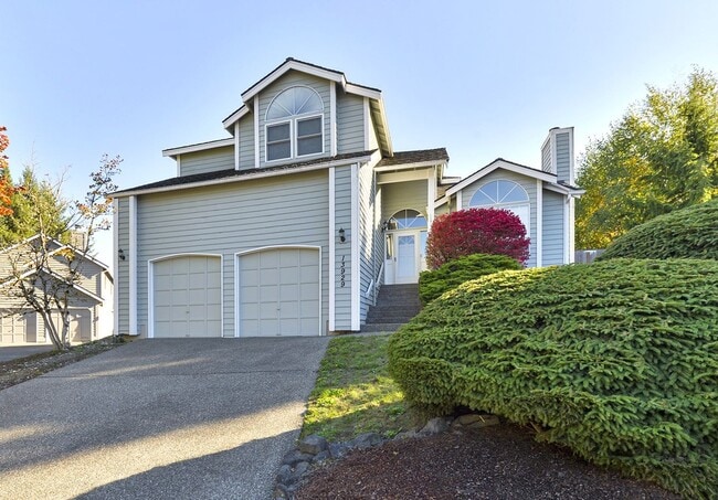 property at 13929 Southeast 155th Place