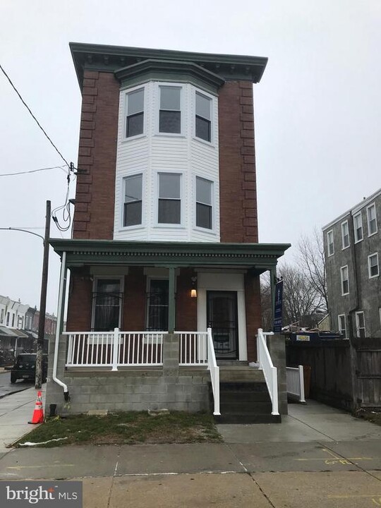 933-35 Belmont Ave in Philadelphia, PA - Building Photo