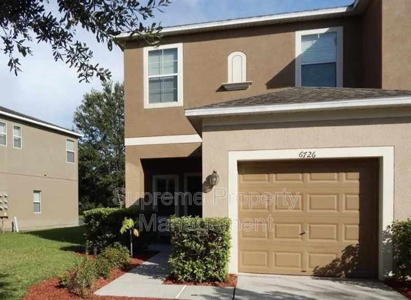 6726 Holly Heath Dr in Riverview, FL - Building Photo