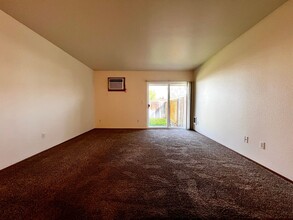 205 Valleyview Ave in Selah, WA - Building Photo - Building Photo