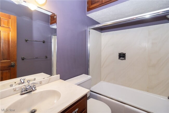property at 559 Wadsworth Rd
