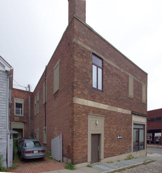 37-39 N 6th St in New Bedford, MA - Building Photo - Building Photo