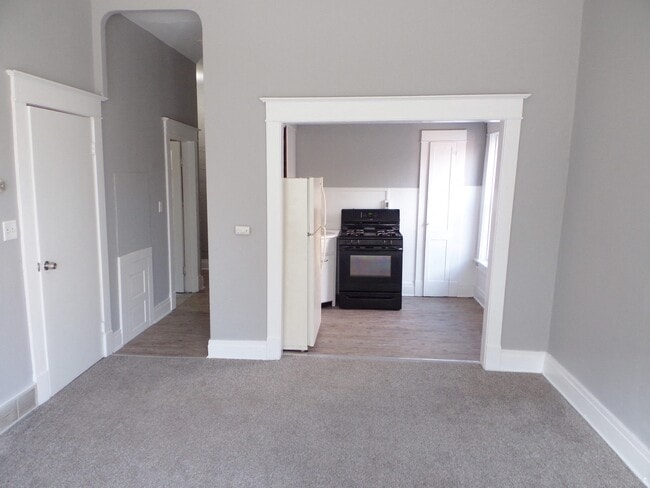 1116 Elmwood in Buffalo, NY - Building Photo - Building Photo