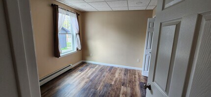 142 College Ave in Waterville, ME - Building Photo - Building Photo