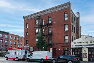 109 Franklin St in Brooklyn, NY - Foto de edificio - Building Photo