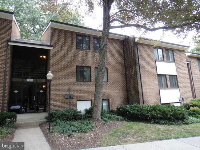 property at 1523 Northgate Square