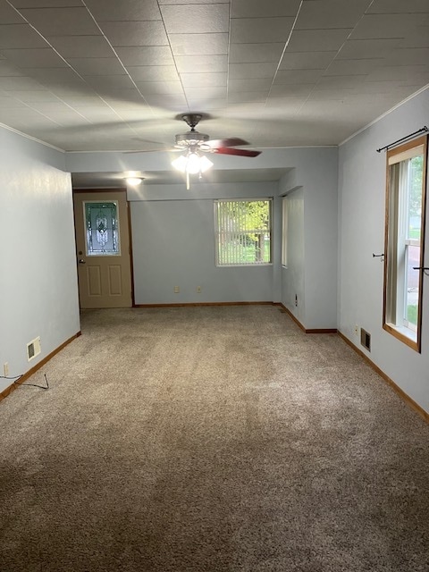 900 E 7th Ave in Mitchell, SD - Building Photo - Building Photo