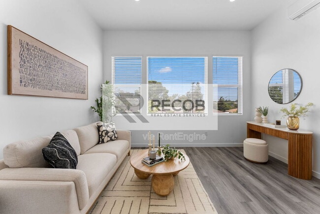 5252 Adams Ave in San Diego, CA - Building Photo - Building Photo