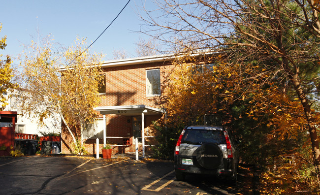 Brown Hill Apartments in Ann Arbor, MI - Building Photo - Building Photo