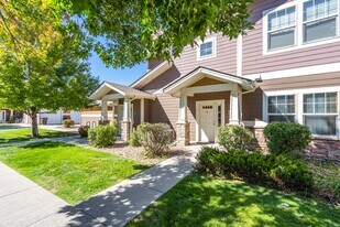 2420 Owens Ave, Unit 101 in Fort Collins, CO - Building Photo