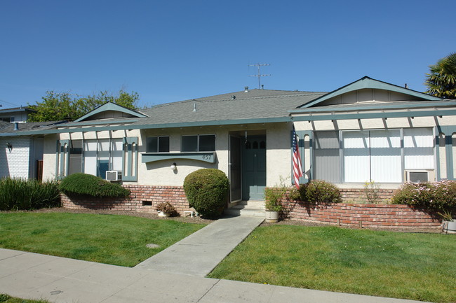 457 Greendale Way in San Jose, CA - Building Photo - Building Photo