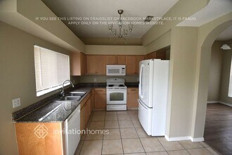 11808 Brenford Crest Dr in Riverview, FL - Building Photo - Building Photo