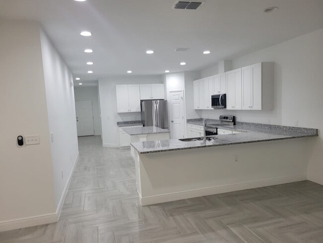 6954 Redditt Rd in Orlando, FL - Building Photo - Building Photo