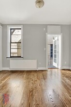 345 E 5th St, Unit 8 in New York, NY - Building Photo - Building Photo