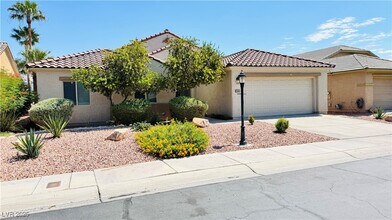 3846 Waynesvill St in Las Vegas, NV - Building Photo - Building Photo