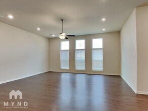 803 Golden Bell Wy in Villa Rica, GA - Building Photo - Building Photo