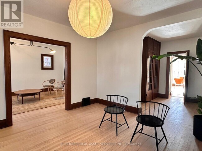 32 Alhambra Ave in Toronto, ON - Building Photo - Building Photo