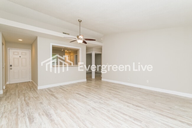 11507 Smokethorn Dr in Riverview, FL - Building Photo - Building Photo