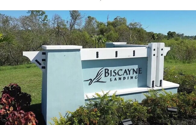 1548 Sandlewood Cir in Port Charlotte, FL - Building Photo - Building Photo