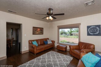 190 N 100 E in Washington, UT - Building Photo - Building Photo