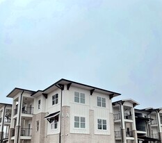 67 N Washington Ave, Unit B205