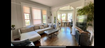 2100 W Division St in Chicago, IL - Building Photo