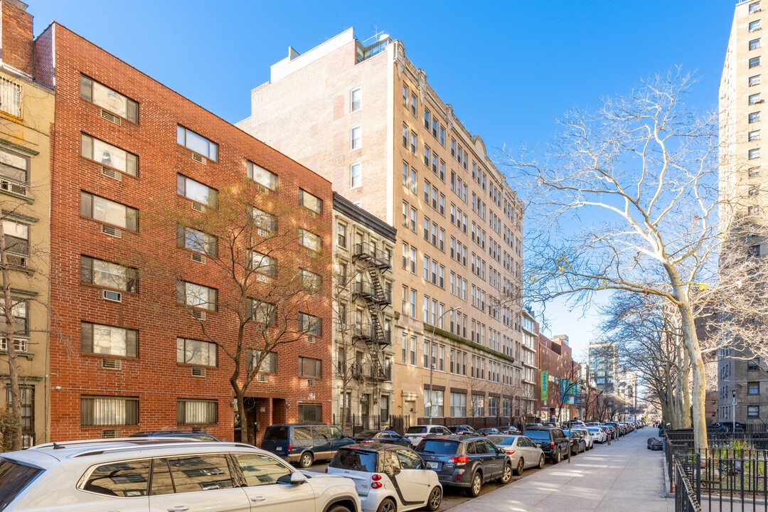 Loft 25 in New York, NY - Building Photo