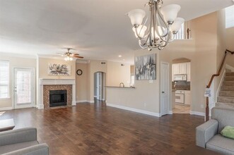 528 Southridge Way in Irving, TX - Building Photo - Building Photo