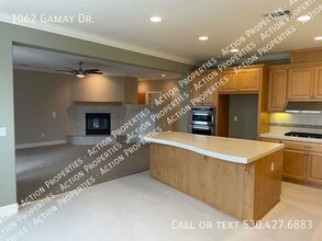 1062 Gamay Dr in El Dorado Hills, CA - Building Photo - Building Photo