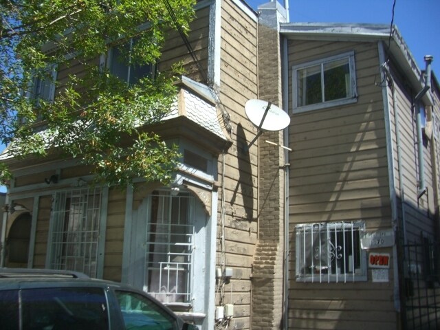 1166-1168 19th St in Oakland, CA - Foto de edificio