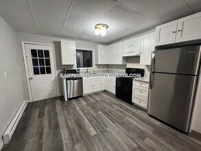 26 Decatur St-Unit -2 in Boston, MA - Building Photo - Building Photo