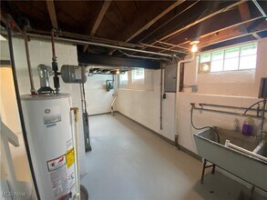 854 E 258th St in Euclid, OH - Building Photo - Building Photo