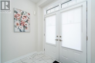 9 Gunn Ave in Brantford, ON - Building Photo - Building Photo