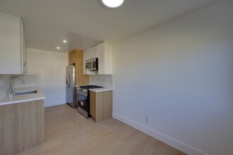 639 N. Juanita Ave ( Available 2 beds & 2 ... in Los Angeles, CA - Building Photo - Building Photo