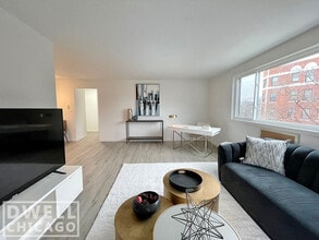 7609 N Sheridan Rd, Unit 1 in Chicago, IL - Foto de edificio - Building Photo
